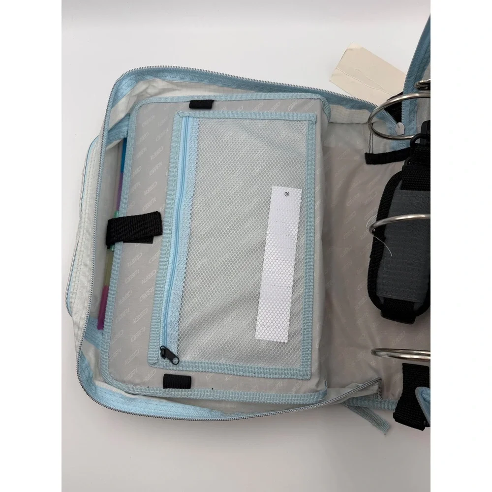 Case-it Mighty Zip Tab 3